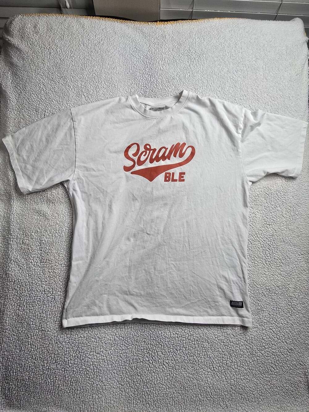 059 Scramble Scram T-Shirt White Large MMIX Wolf